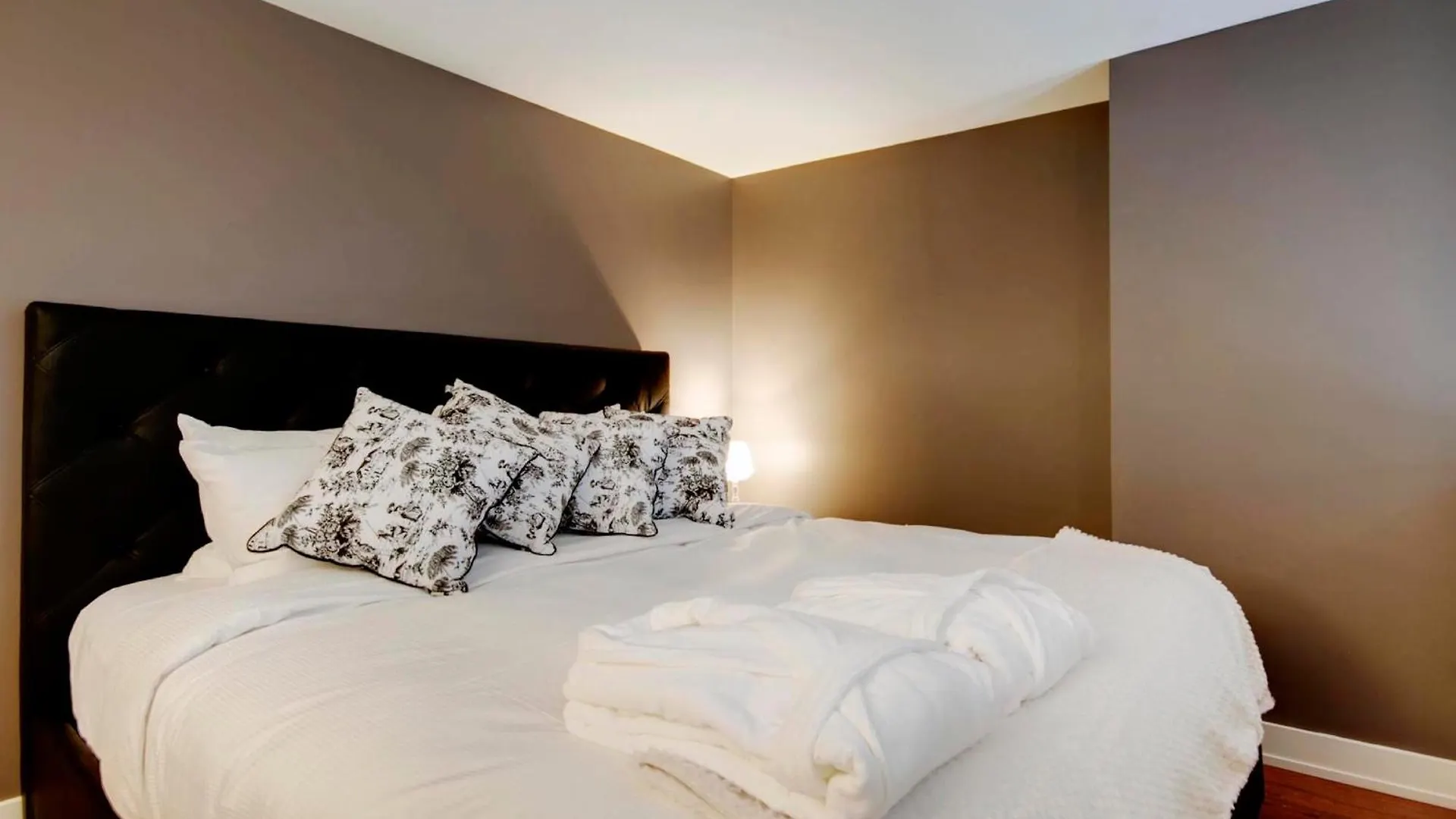 Montreal Luxury Apartments - Mosaique