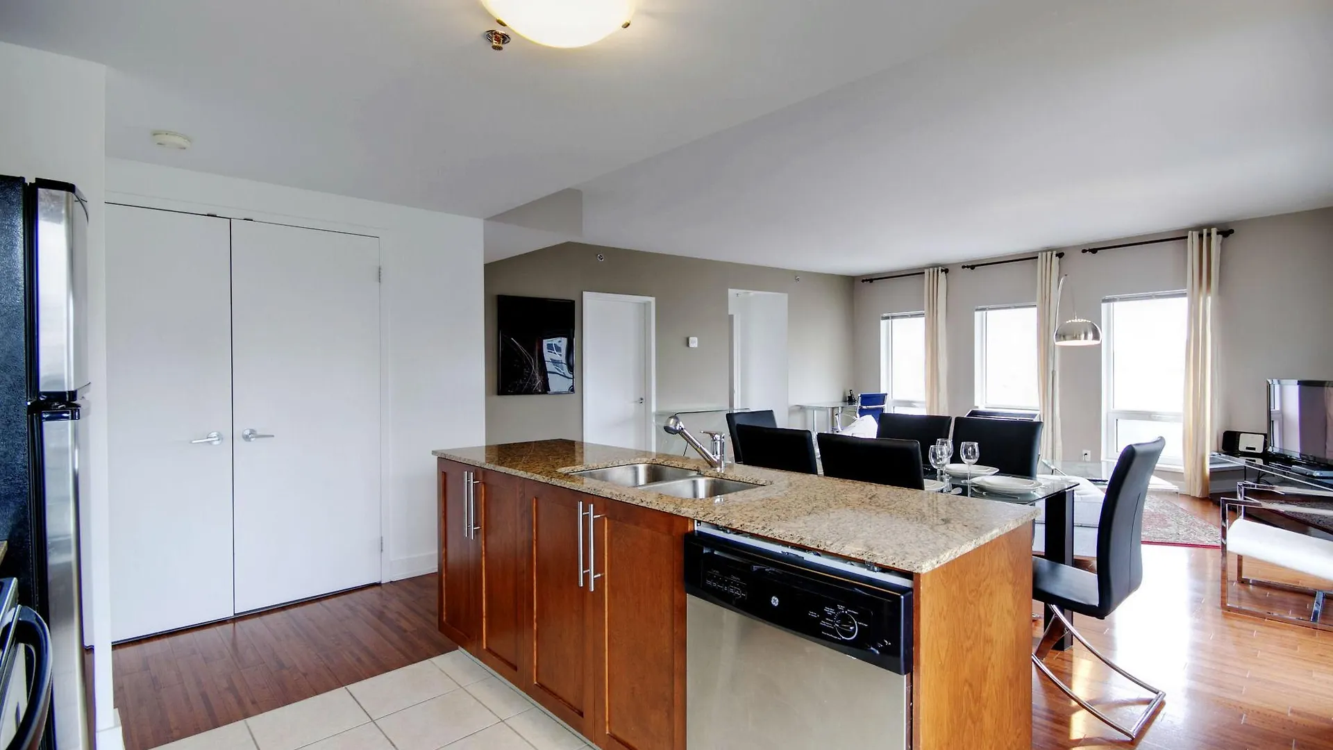 Montreal Luxury Apartments - Mosaique